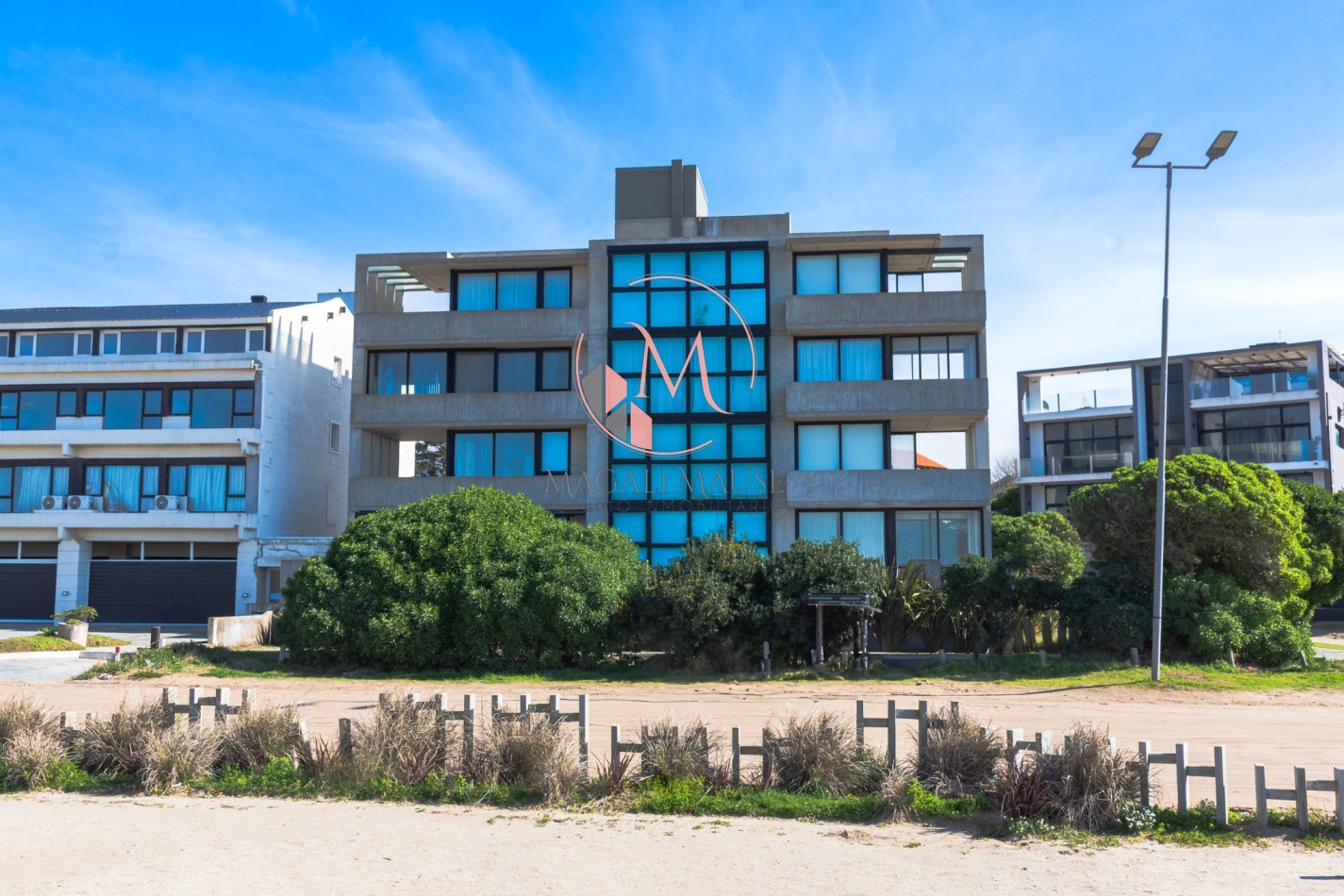Exclusivo Departamento Frente Al Mar - piso 2 - dpto A - En Pinamar